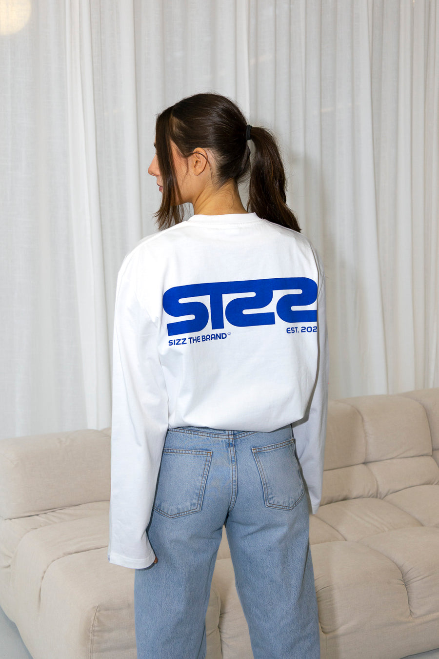 Essential Longsleeve White