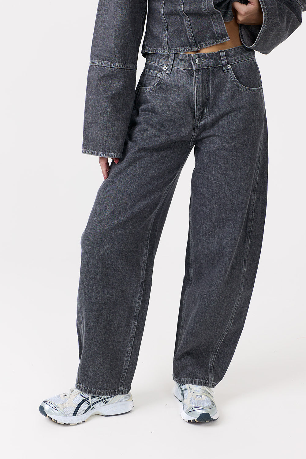 Frame Barrel Jeans Grå