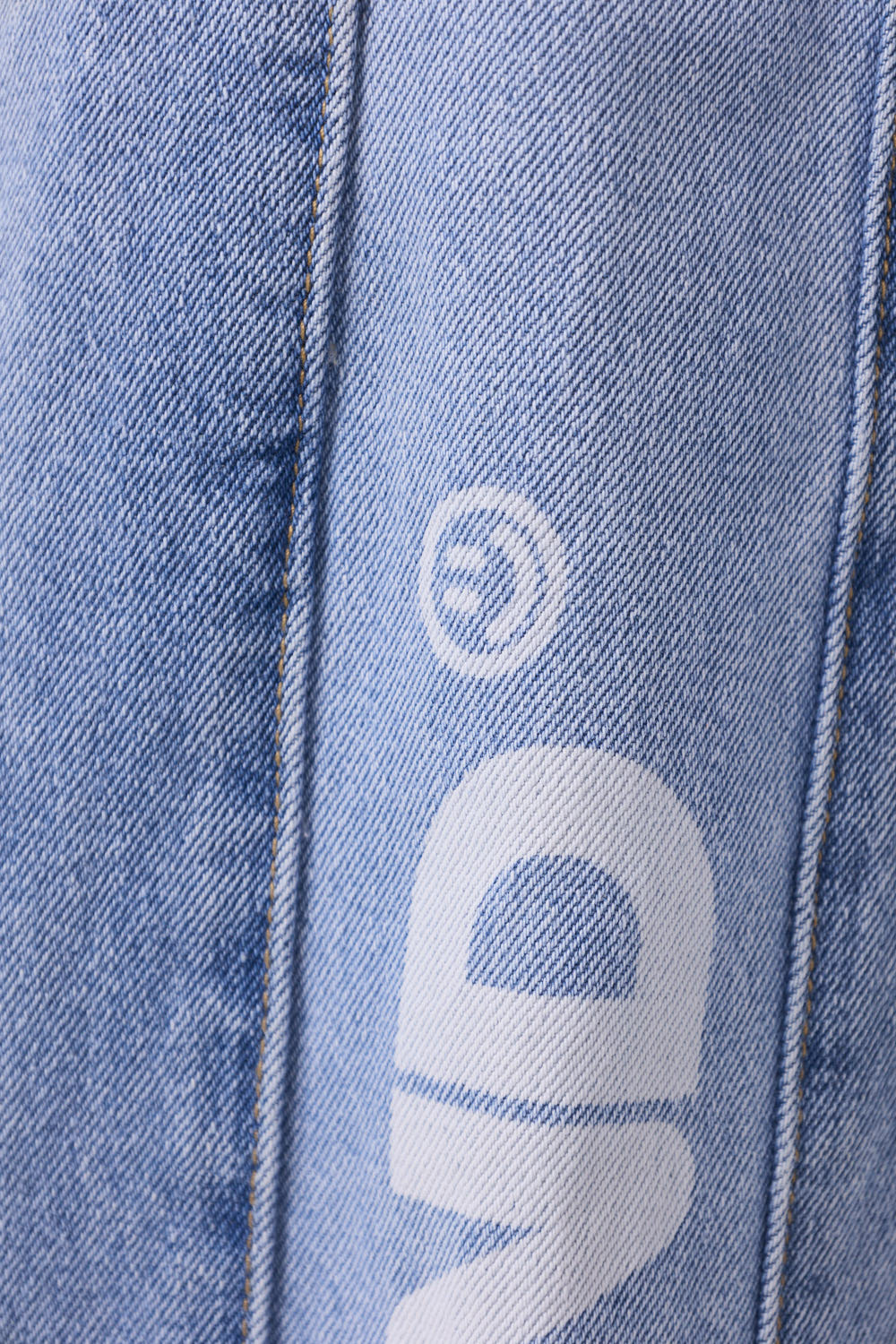 The Essential Jeans Blue