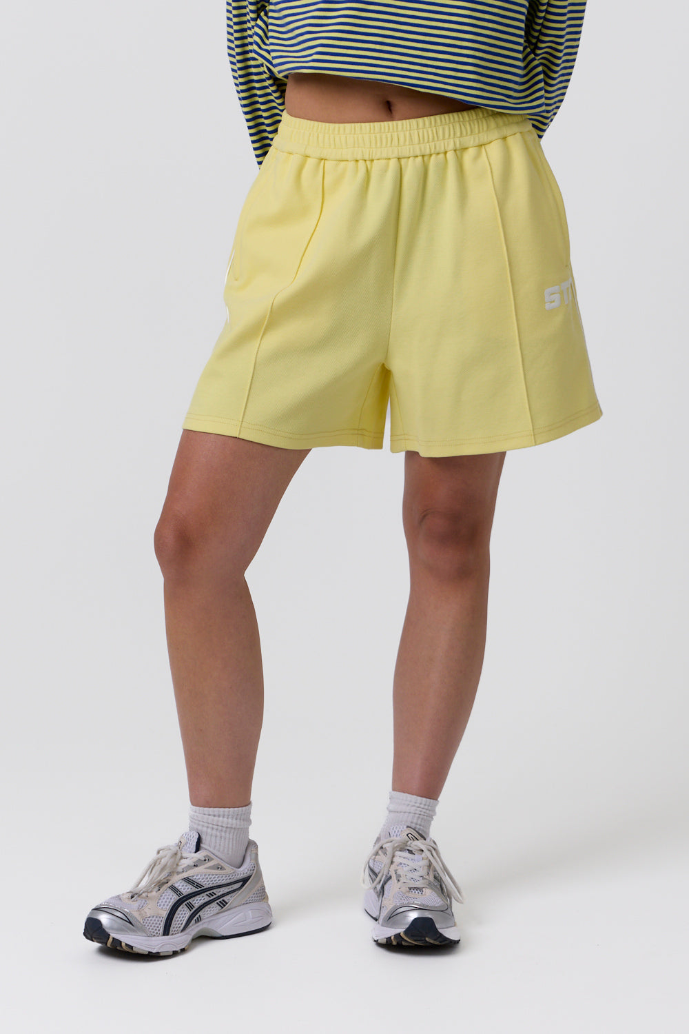 STB Short Geel