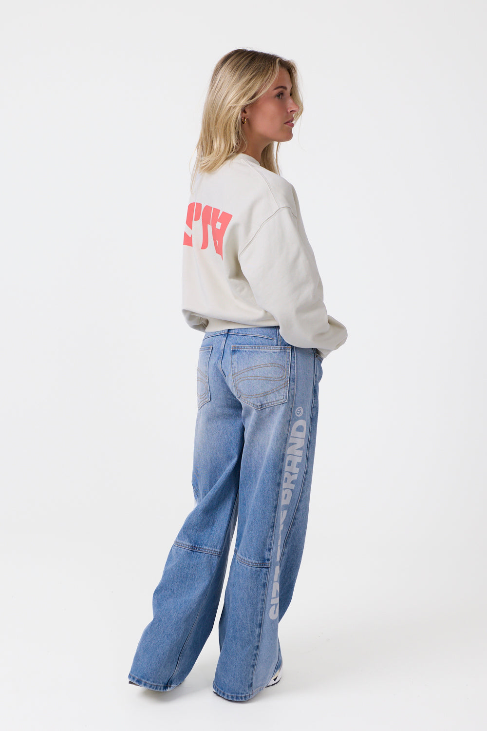 STB Shift Sweater Grå