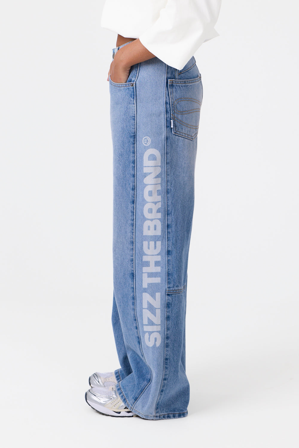The Essential Jeans Blue