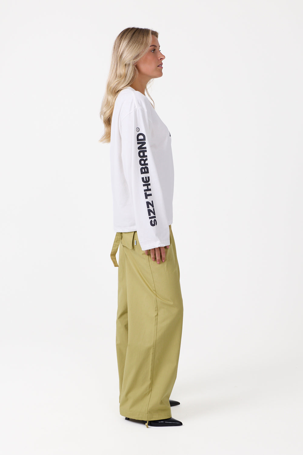 Ease Longsleeve White
