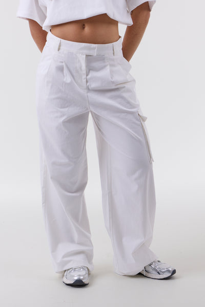 Model is 167cm and wearing a size S