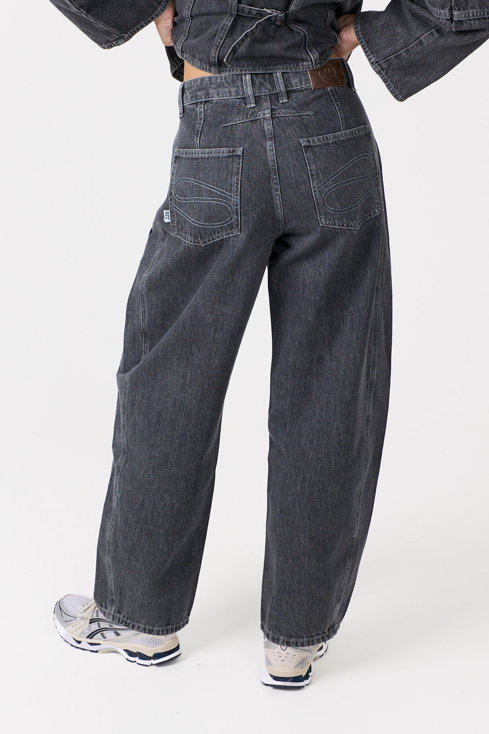 Frame Barrel Jeans Grå