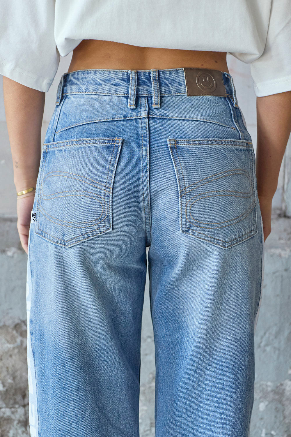 The Essential Jeans Blau