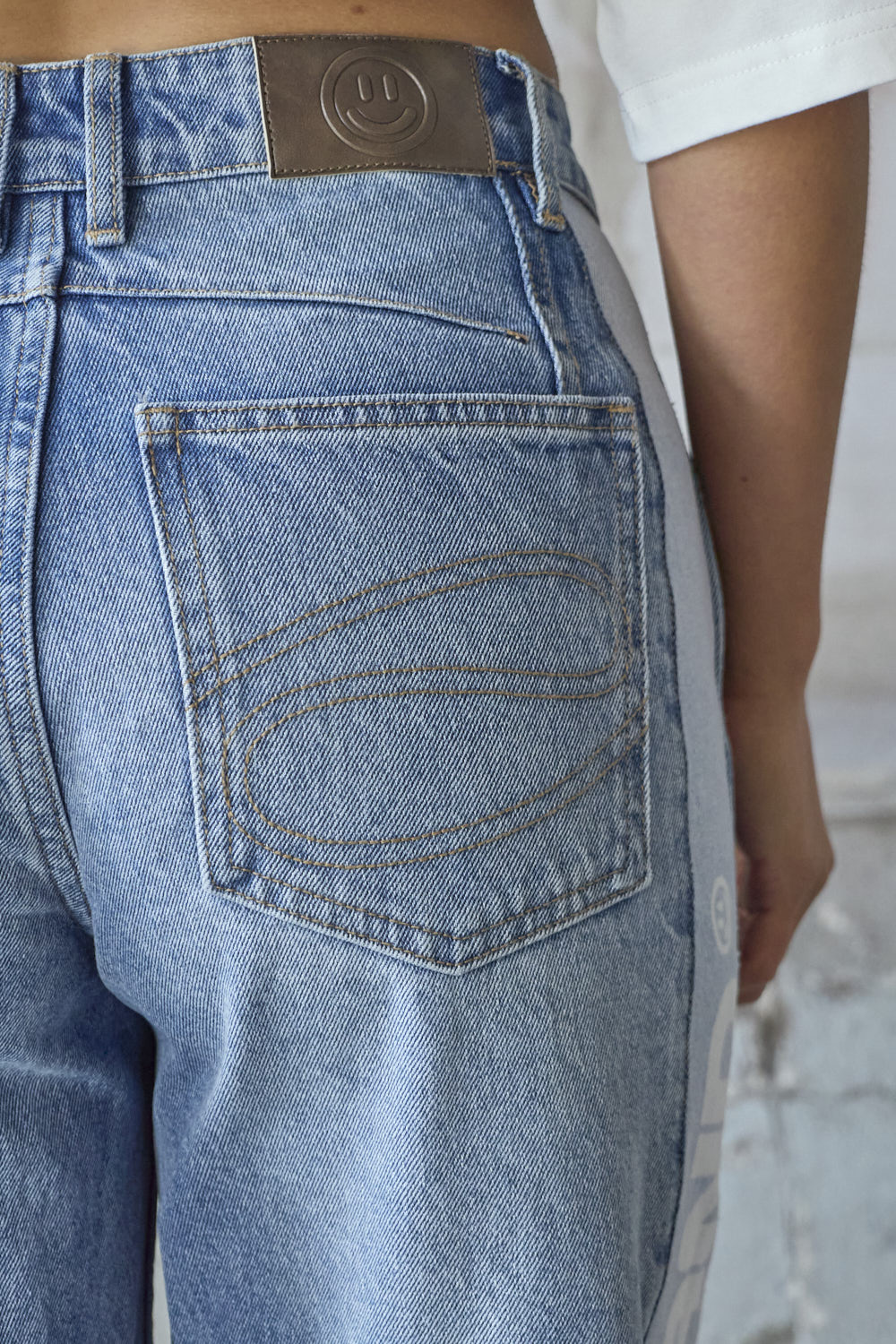 The Essential Jeans Blau