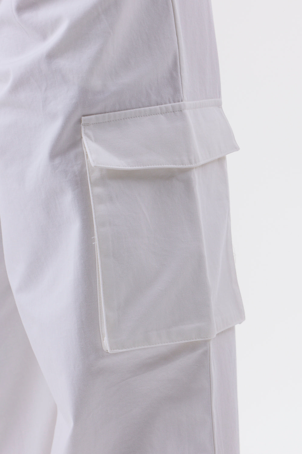 The Base Cargo Broek Wit