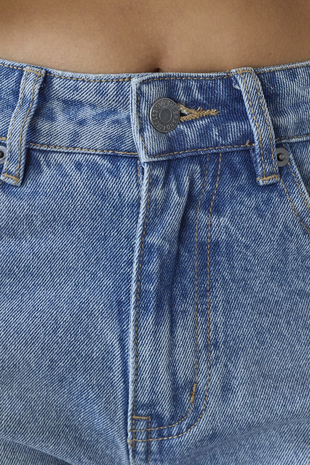 The Essential Jeans Blau