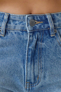 The Essential Jeans Blau