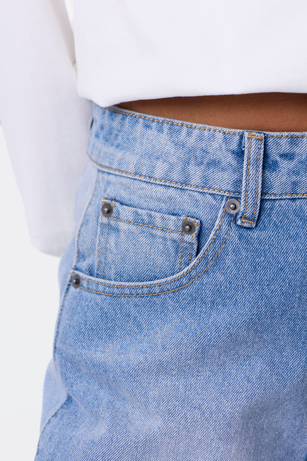The Essential Jeans Blue