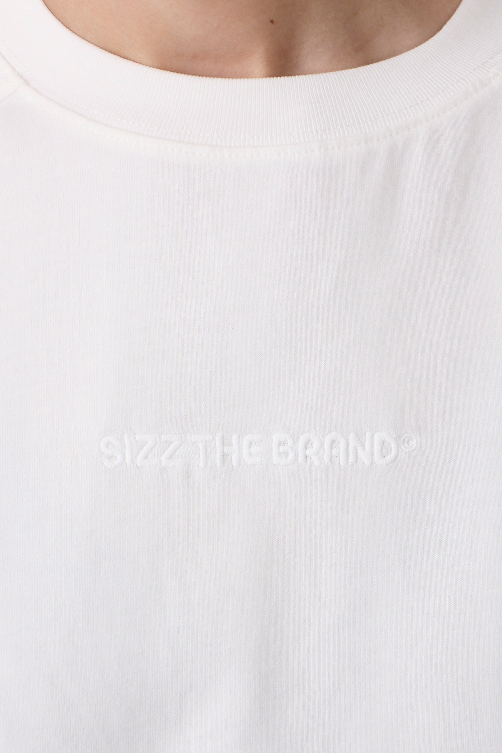The Base Longsleeve White