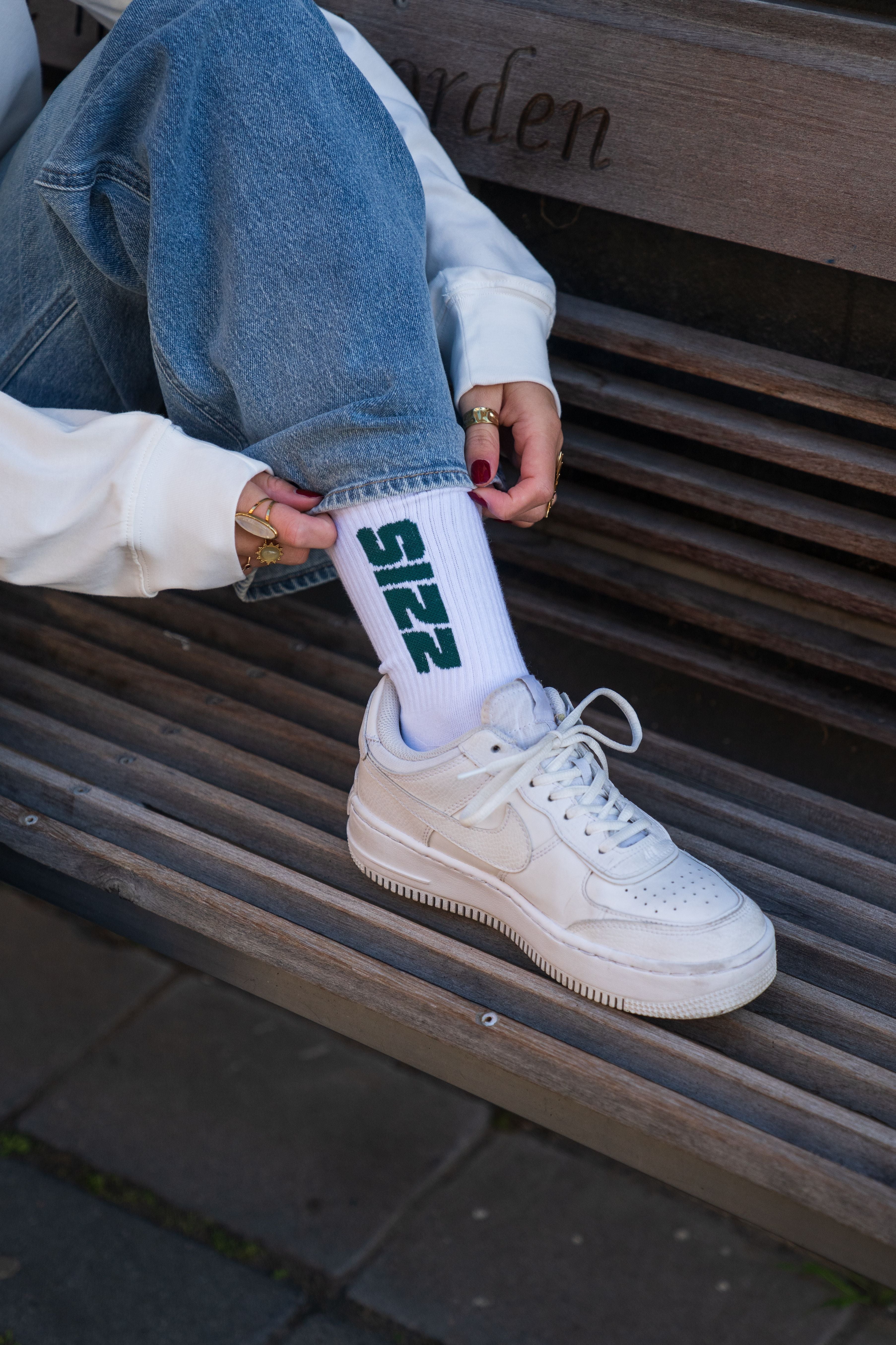 The SIZZ Socks White Green