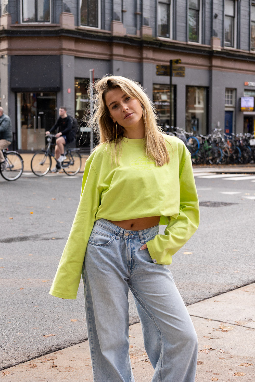 SIZZ Worldwide Langarmshirt Limettengelb