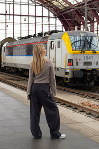 SIZZ Wide Sleeve Top Khaki