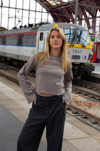 SIZZ Wide Sleeve Top Khaki