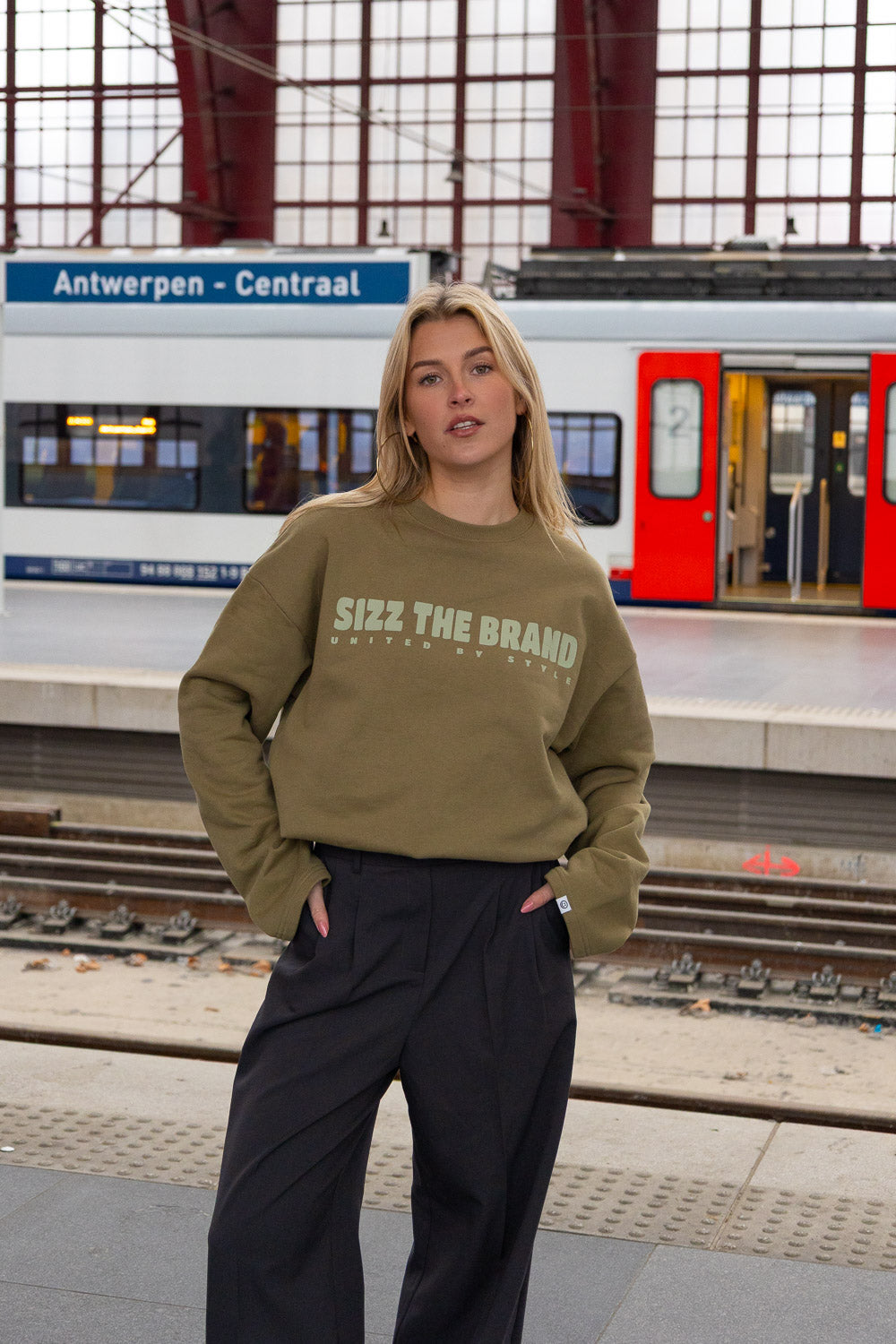 Urban SIZZ THE BRAND Sweater Green